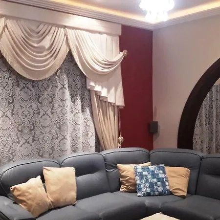 In Large Private Pool & Jacuzzi Valley View Near Sandy Beach * メーリッハ