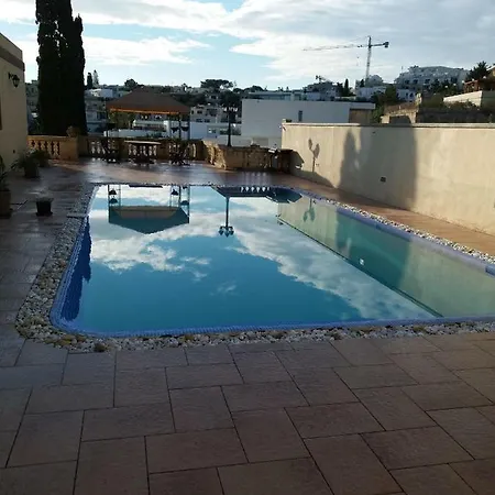 In Large Private Pool & Jacuzzi Valley View Near Sandy Beach Villa