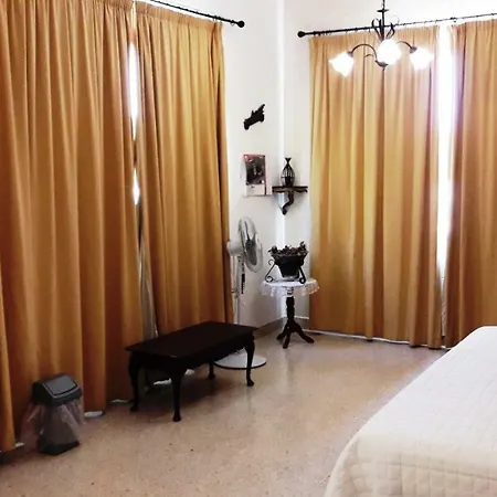In Large Private Pool & Jacuzzi Valley View Near Sandy Beach *