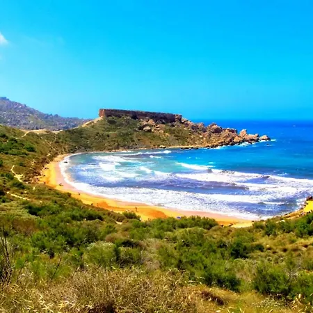 In Large Private Pool & Jacuzzi Valley View Near Sandy Beach Villa